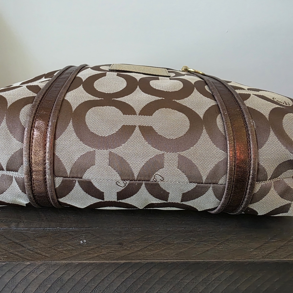 Coach Y2K Poppy Op Art Glam Tote In Metallic Bronze - Picture 13 of 16